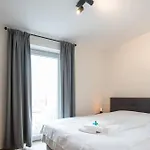 Διαμέρισμα Wonderful New Close To The