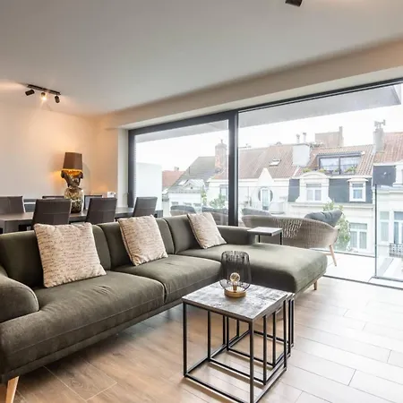 Wonderful New Close To The Oostende